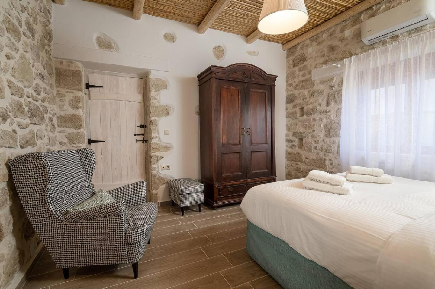 Physis Country House 2 Near Matala Beach & Faistos Kouses Bagian luar foto